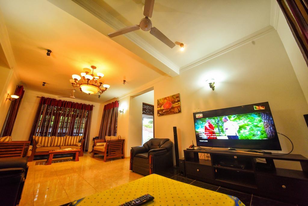 Asian Villa Negombo Extérieur photo