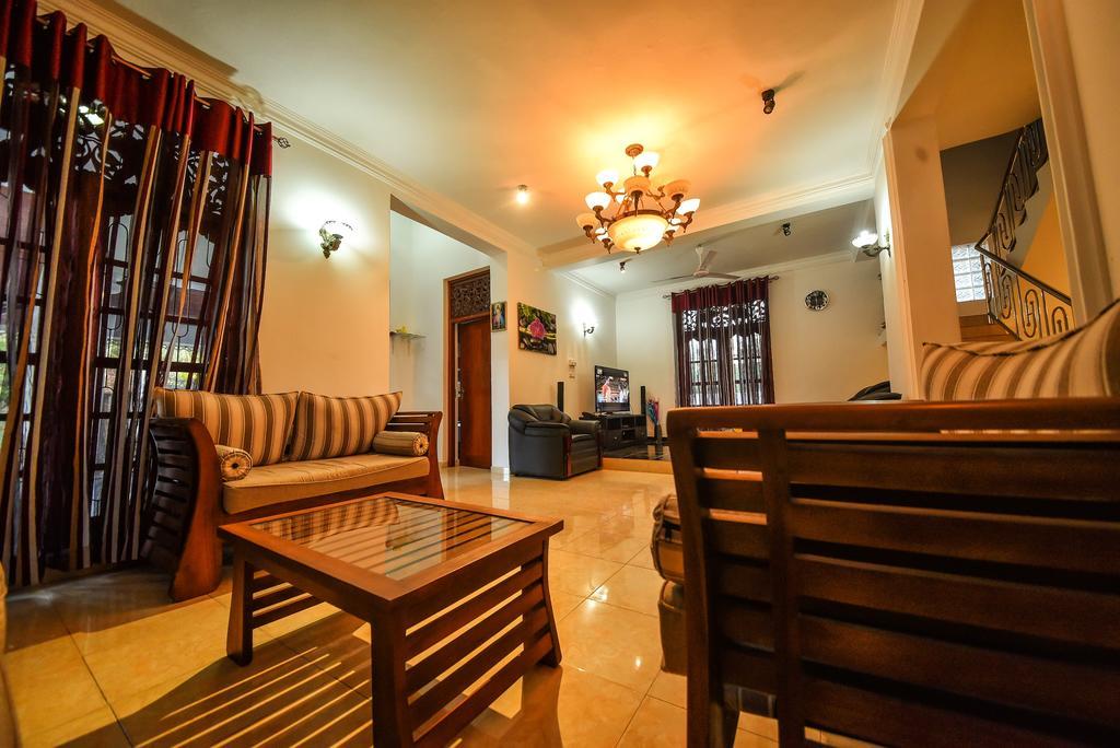 Asian Villa Negombo Extérieur photo