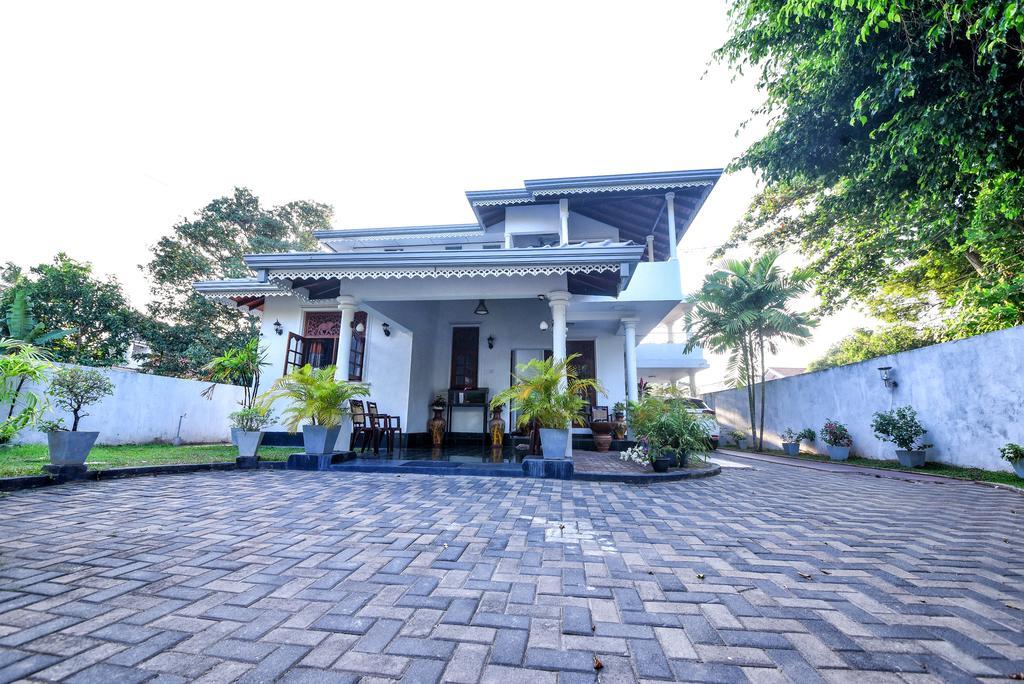 Asian Villa Negombo Extérieur photo
